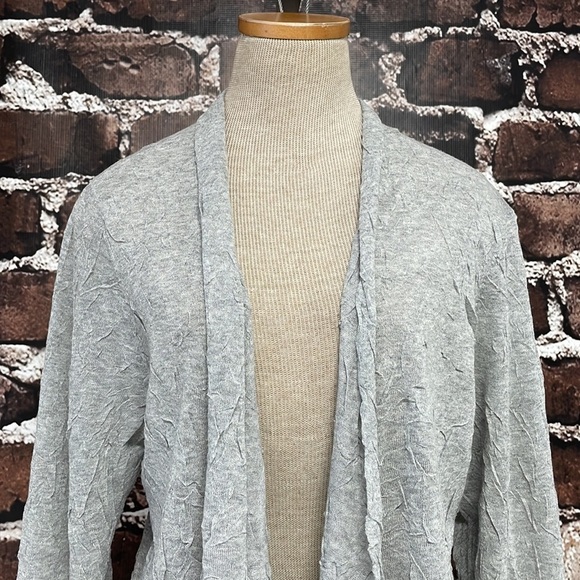 Eileen Fisher Cardigan Lightweight Open Front Gray Crinkle Fabric Size Medium M - Picture 6 of 13